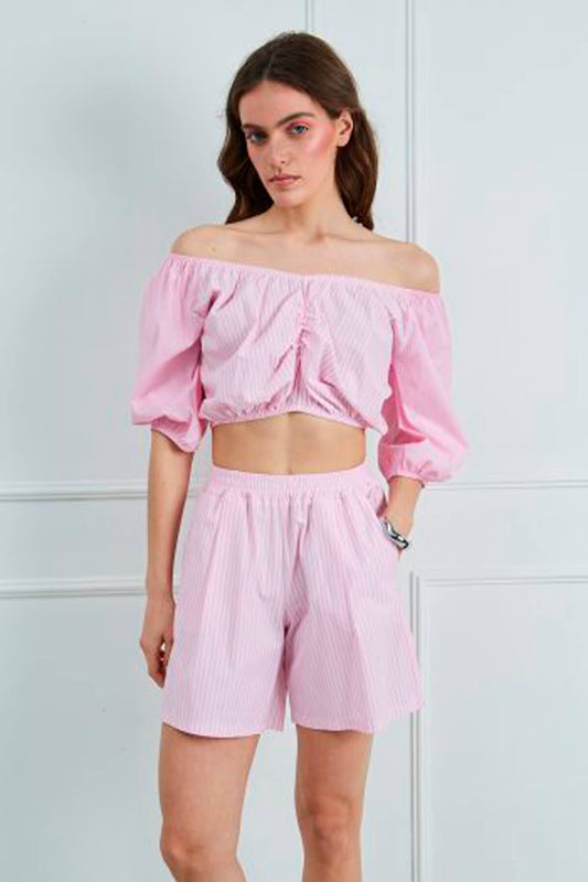 Crop top off shoulder σφηκοφωλιά ριγέ ροζ