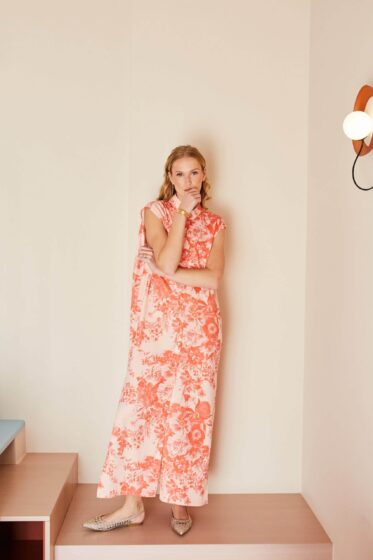 Φόρεμα σεμιζιέ αμάνικο μακρύ πορτοκαλί – βερικοκί