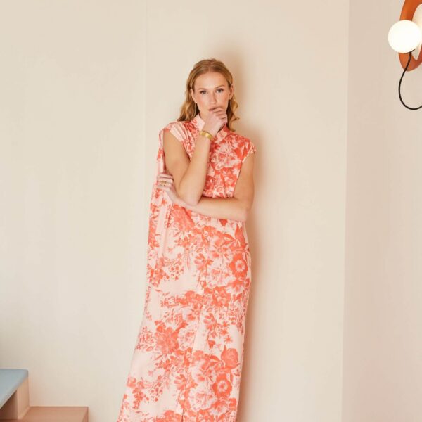 Φόρεμα σεμιζιέ αμάνικο μακρύ πορτοκαλί – βερικοκί