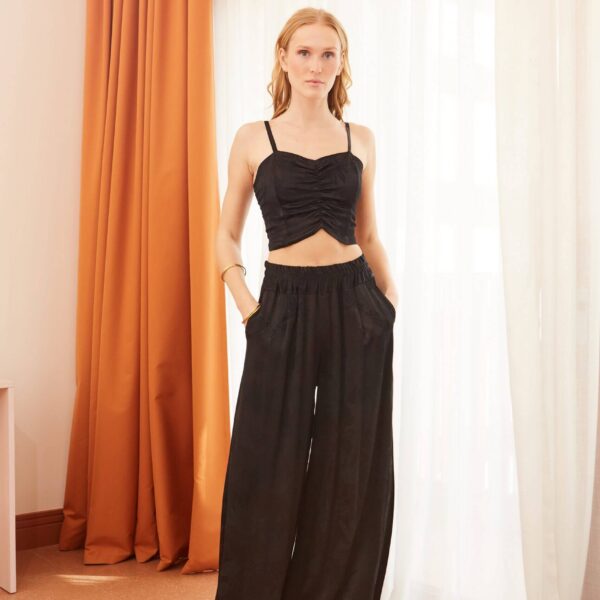 Παντελόνα ζακάρ μαύρη